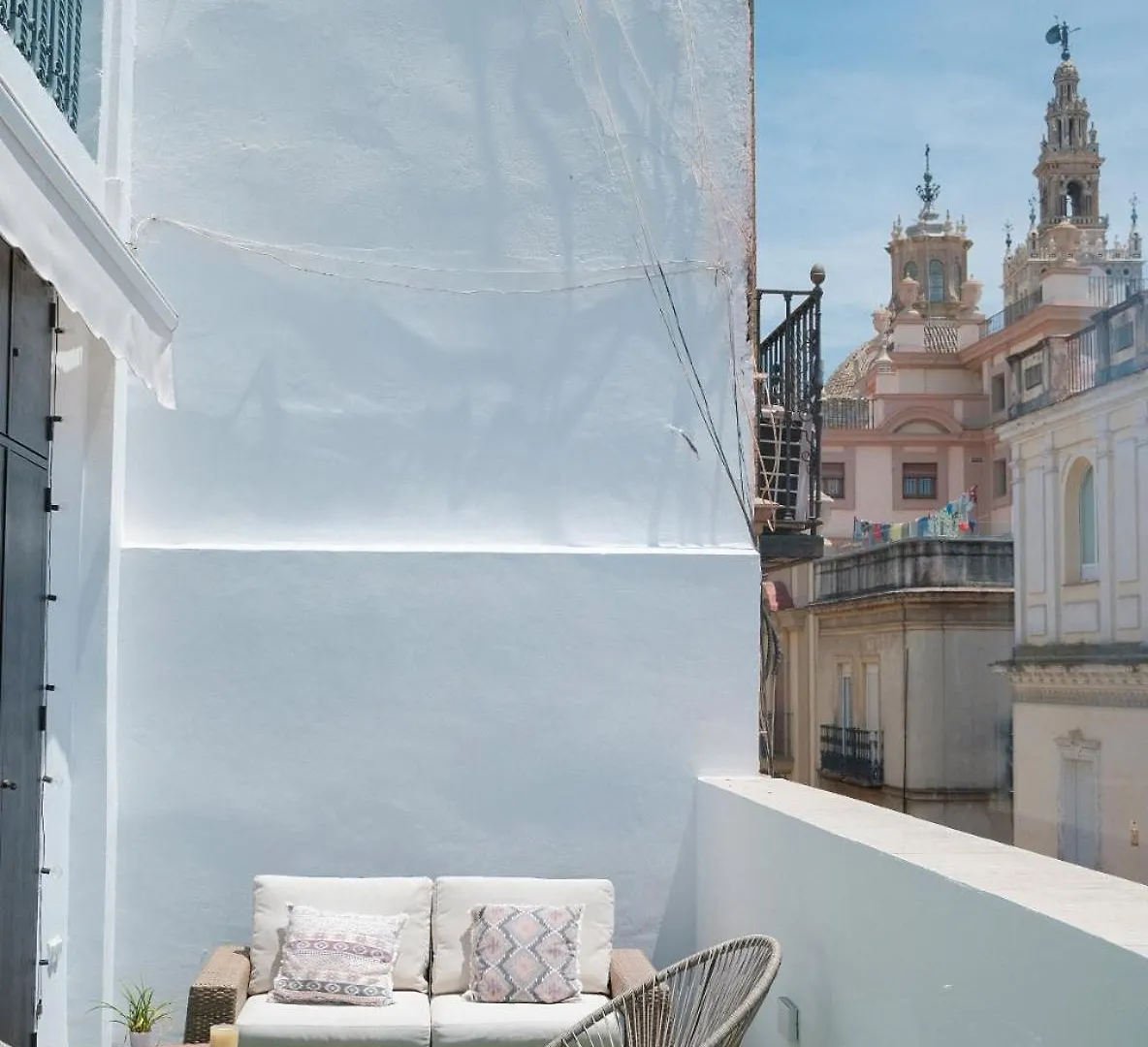 Luminoso Atico Con Terraza Privada Junto A La Catedral Apartment Seville