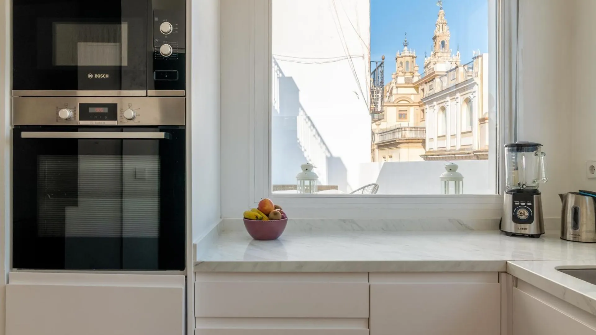 Luminoso Atico Con Terraza Privada Junto A La Catedral Apartment Seville