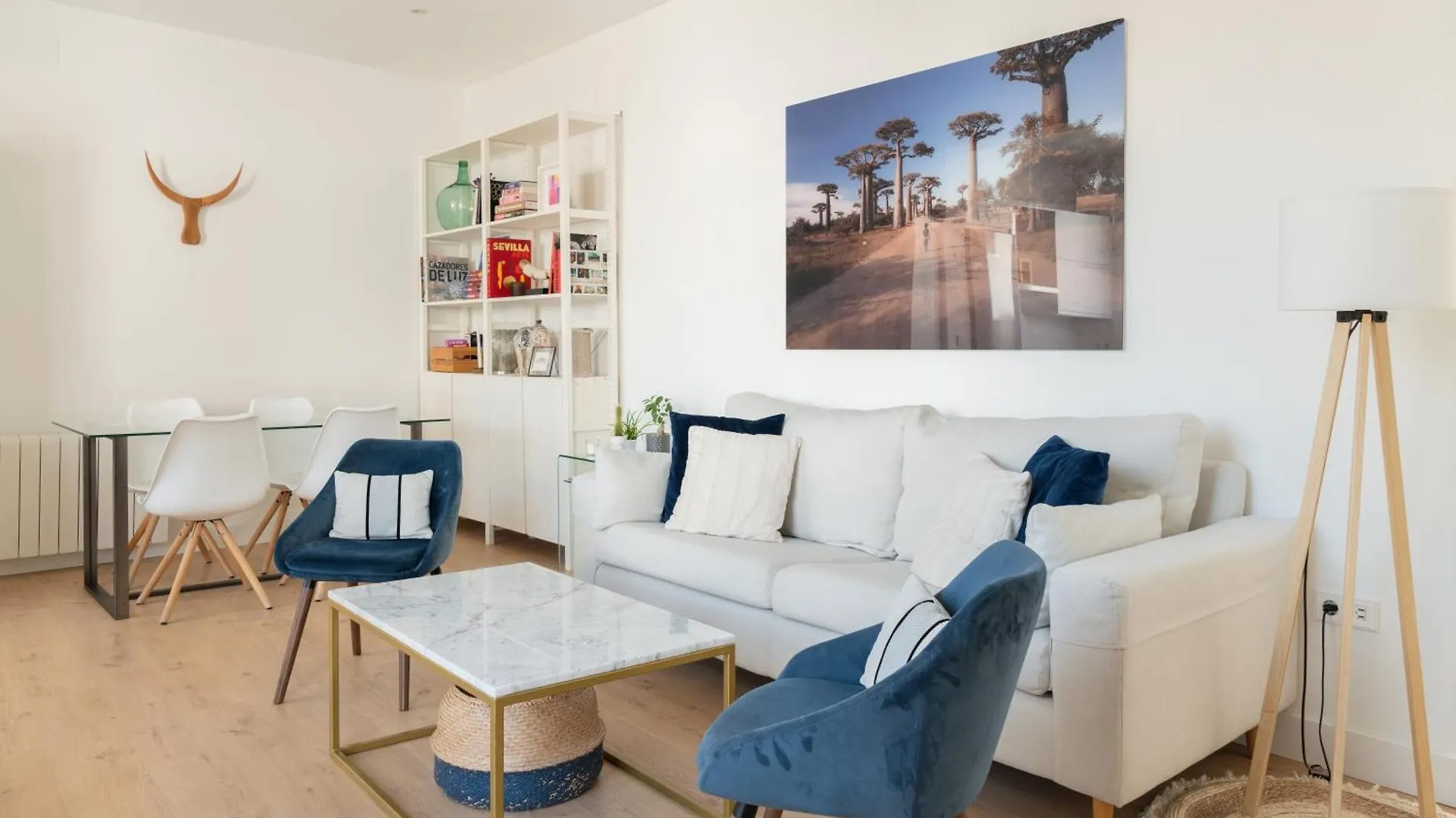 Luminoso Atico Con Terraza Privada Junto A La Catedral Apartment Seville Spain